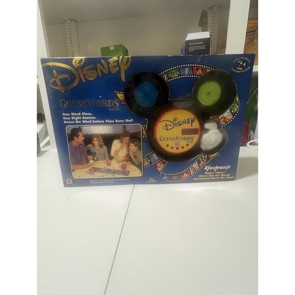 VTG 2000 Disney Guess Words Electronic Board Game - 100% Complete Sealed - Picture 2 of 6